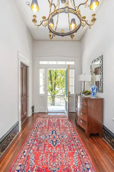 Luxury Suite Overlooking Taylor Square - House On Taylor Square Savannah 0*,